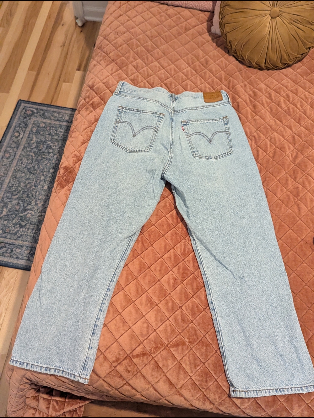 Light Blue Straight-Leg Levi's Jeans - Picture 3 of 5